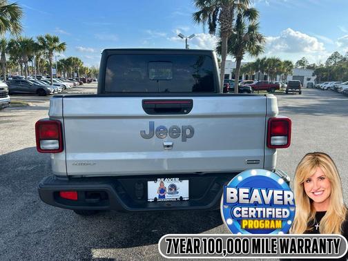 2023 Jeep Gladiator Overland