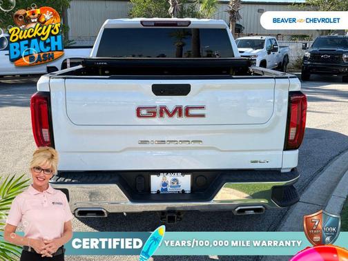Summit White 2022 GMC Sierra 1500 SLT