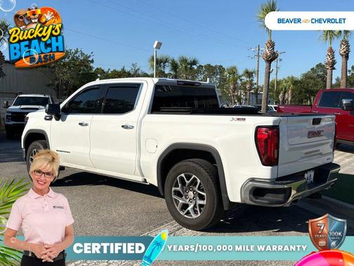Summit White 2022 GMC Sierra 1500 SLT