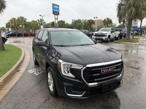 Ebony Twilight Metallic 2024 GMC Terrain SLE