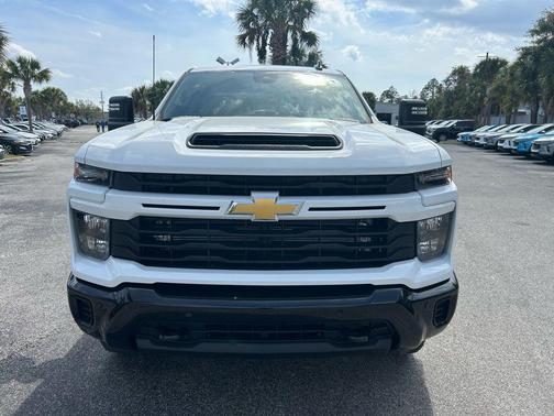 2026 Chevrolet Silverado 2500 Custom