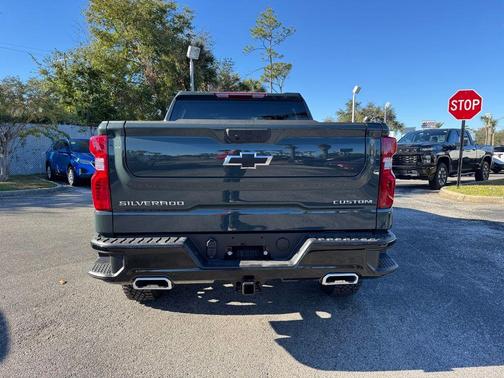 2025 Chevrolet Silverado 1500 Custom Trail Boss