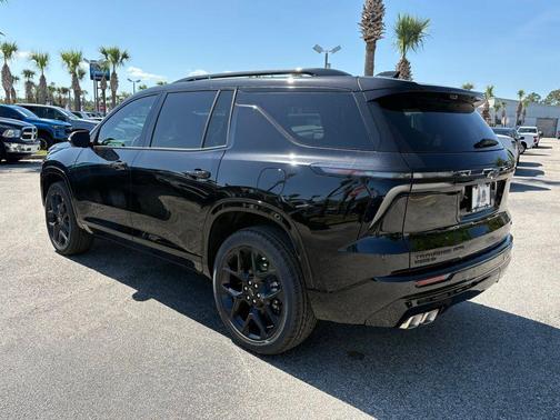 Mosaic Black Metallic 2026 Chevrolet Traverse RS