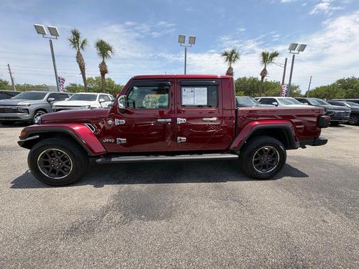 Snazzberry Pearlcoat 2021 Jeep Gladiator Overland