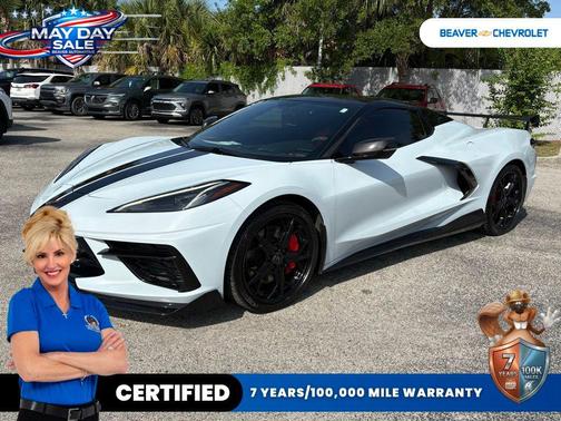 Ceramic White 2021 Chevrolet Corvette Stingray w/3LT