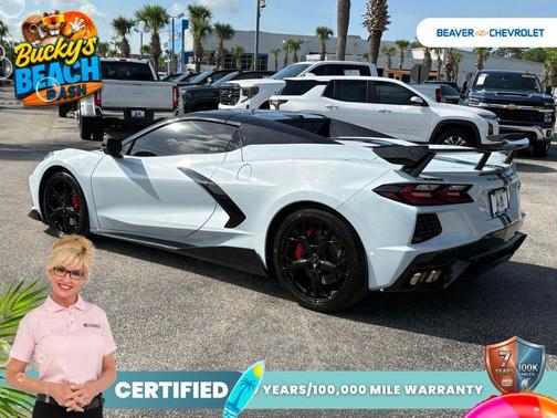Ceramic White 2021 Chevrolet Corvette Stingray w/3LT