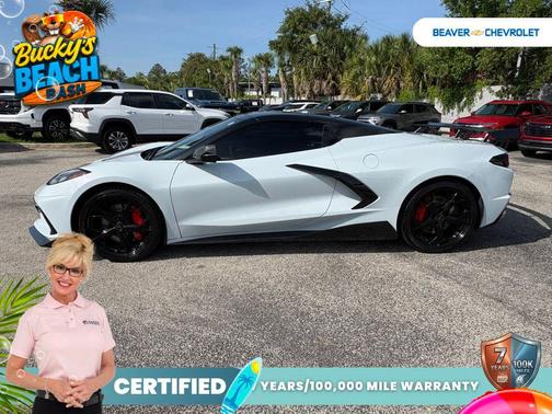 Ceramic White 2021 Chevrolet Corvette Stingray w/3LT