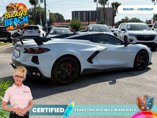 Ceramic White 2021 Chevrolet Corvette Stingray w/3LT