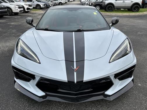 Ceramic White 2021 Chevrolet Corvette Stingray w/3LT