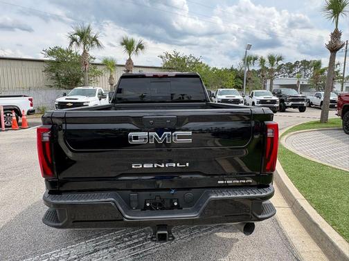 Onyx Black 2024 GMC Sierra 3500 Denali