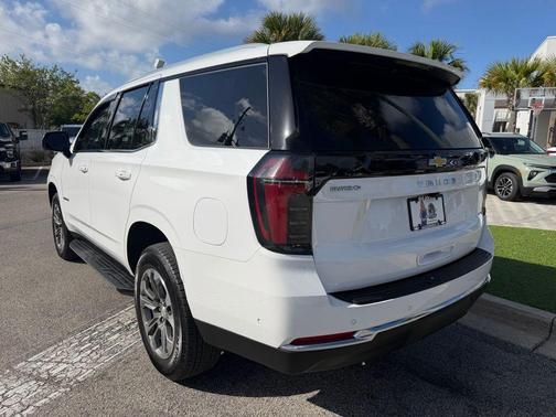 2025 Chevrolet Tahoe LS