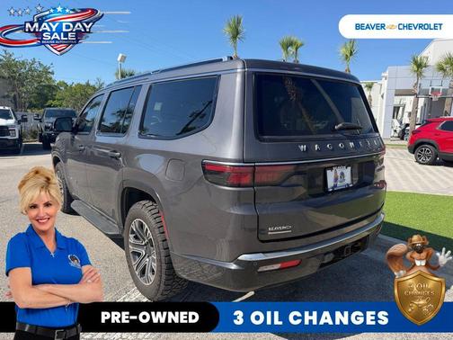 Baltic Gray Metallic Clearcoat 2022 Jeep Wagoneer Series III 4x4