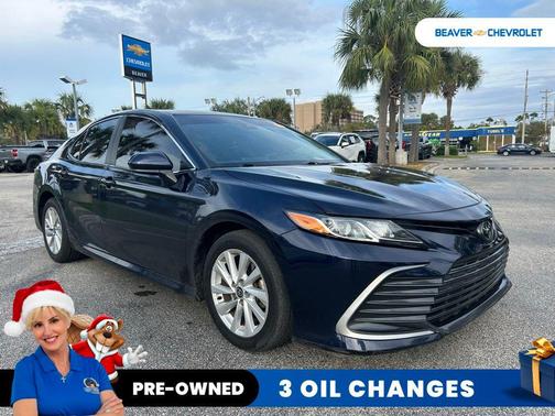 2022 Toyota Camry LE