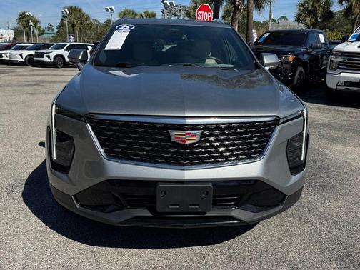 2025 Cadillac XT4 Premium Luxury
