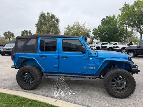 2024 Jeep Wrangler 4-Door Sahara 4x4