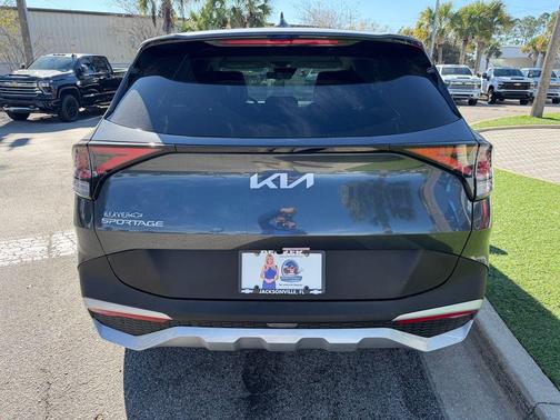 2025 Kia Sportage EX