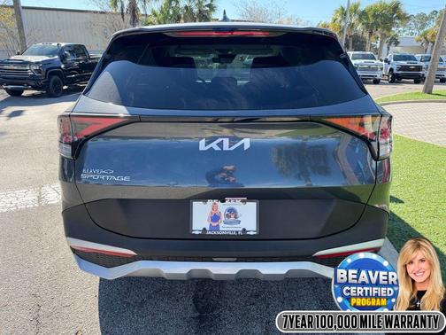 2025 Kia Sportage EX