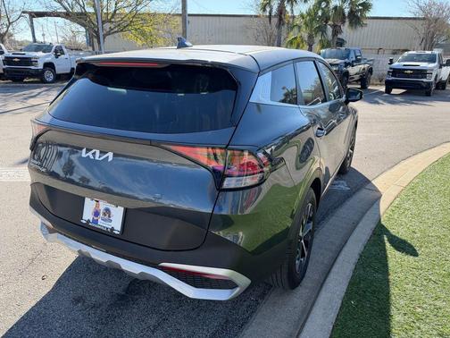 2025 Kia Sportage EX