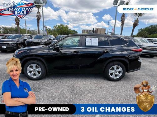 Midnight Black Metallic 2023 Toyota Highlander L