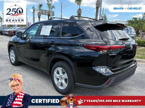 Midnight Black Metallic 2023 Toyota Highlander L