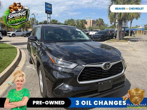 Midnight Black Metallic 2023 Toyota Highlander L