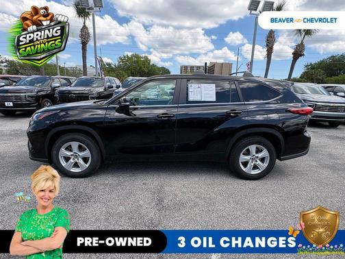 Midnight Black Metallic 2023 Toyota Highlander L