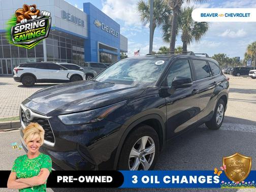 Midnight Black Metallic 2023 Toyota Highlander L