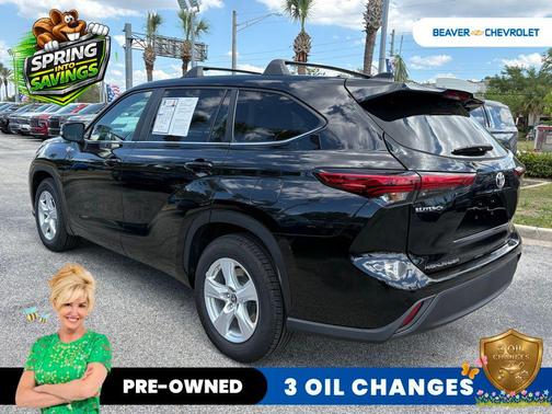 Midnight Black Metallic 2023 Toyota Highlander L