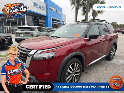 Scarlet Ember Tintcoat/Super Black 2022 Nissan Pathfinder Platinum 4WD