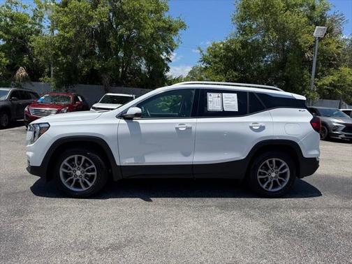 2023 GMC Terrain SLT