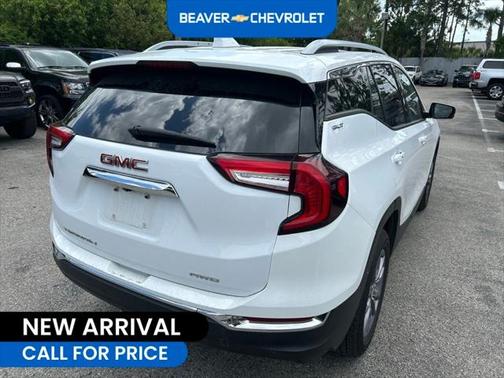 2023 GMC Terrain SLT