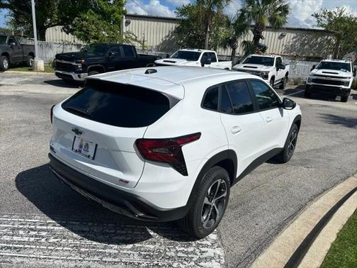 2025 Chevrolet Trax FWD 1RS