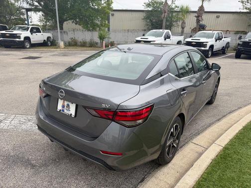 Gun Metallic 2024 Nissan Sentra SV