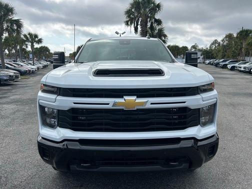 2026 Chevrolet Silverado 2500 Custom