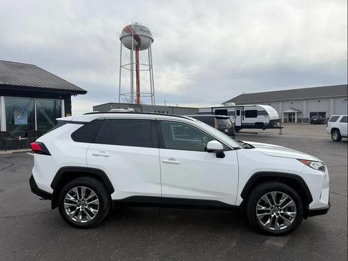 2019 Toyota RAV4 XLE Premium