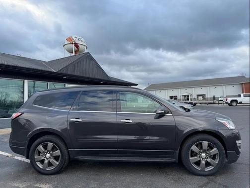2017 Chevrolet Traverse 2LT