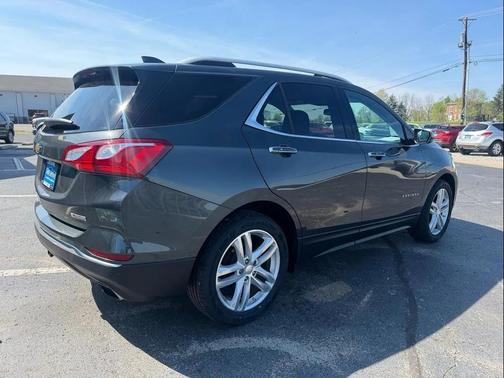 Gray 2018 Chevrolet Equinox Premier w/2LZ