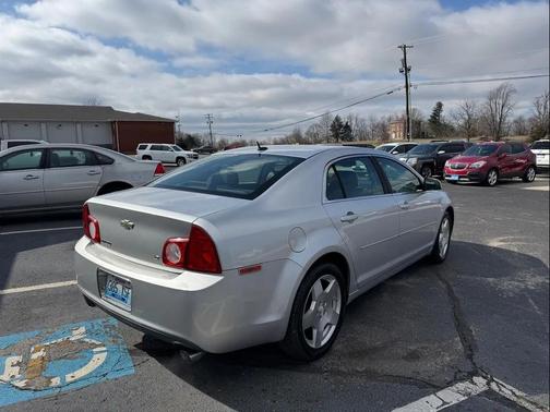 Silver Ice Metallic 2009 Chevrolet Malibu LT