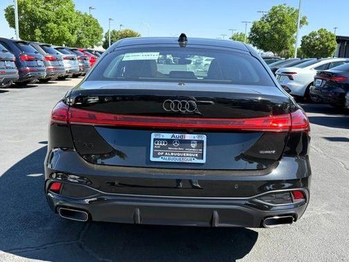 Mythos Black Metallic 2026 Audi A5