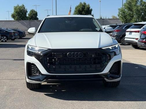 2025 Audi Q8 55 Premium