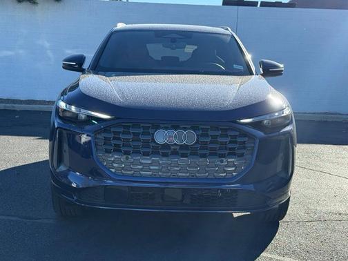 Navarra Blue Metallic 2026 Audi Q5 2.0T Prestige