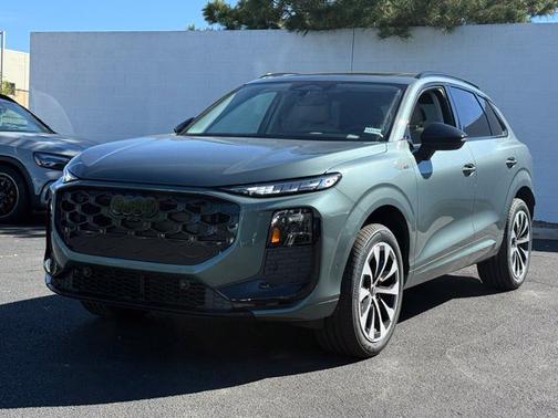 Sage Green Metallic 2026 Audi Q3 S line