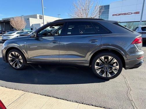 Daytona Gray Pearl 2026 Audi Q8 55 Premium