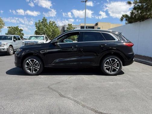 Black 2026 Audi Q5
