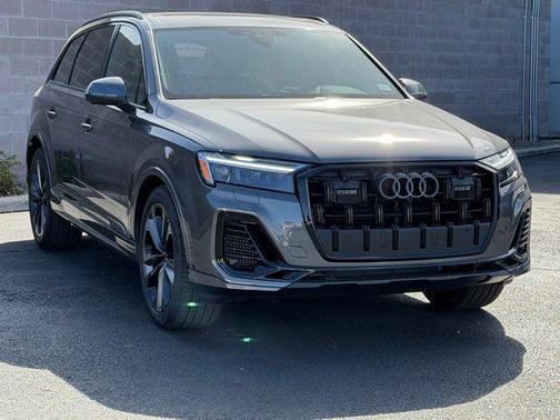 Samurai Gray Metallic 2026 Audi Q7 55 Premium Plus