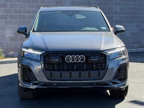 Samurai Gray Metallic 2026 Audi Q7 55 Premium Plus