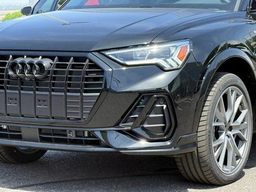 2025 Audi Q3 45 S line Premium