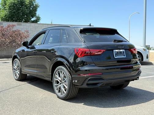 2025 Audi Q3 45 S line Premium