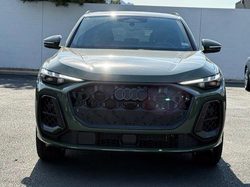 District Green Metallic 2026 Audi Q5 2.0T Premium Plus
