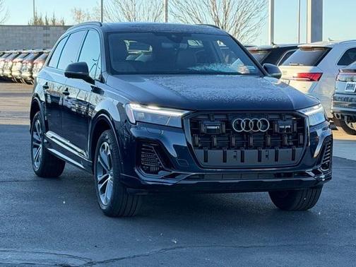 2026 Audi Q7 55 Premium